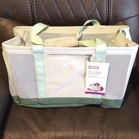 Boots & Barkley Dog Boots Barkley Pet Carrier Duffel Bag Poshmark